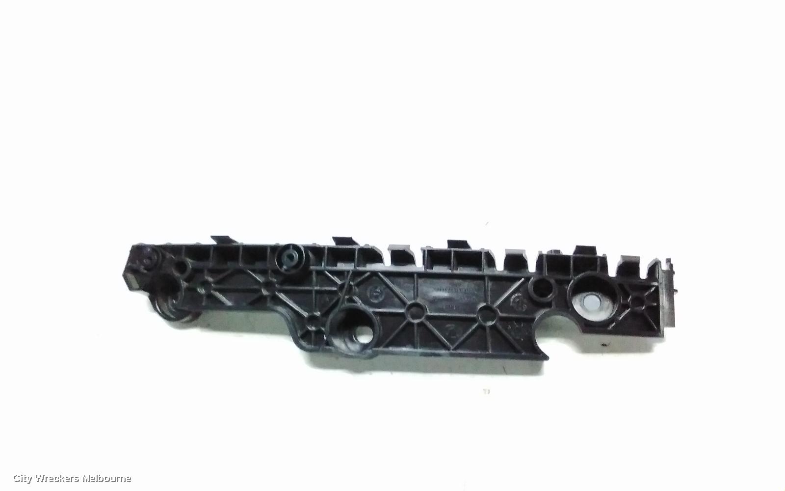 GREAT WALL CANNON UTE, NPW, 09/2020 ONWARDS, RHF BAR BRAKET: 118748