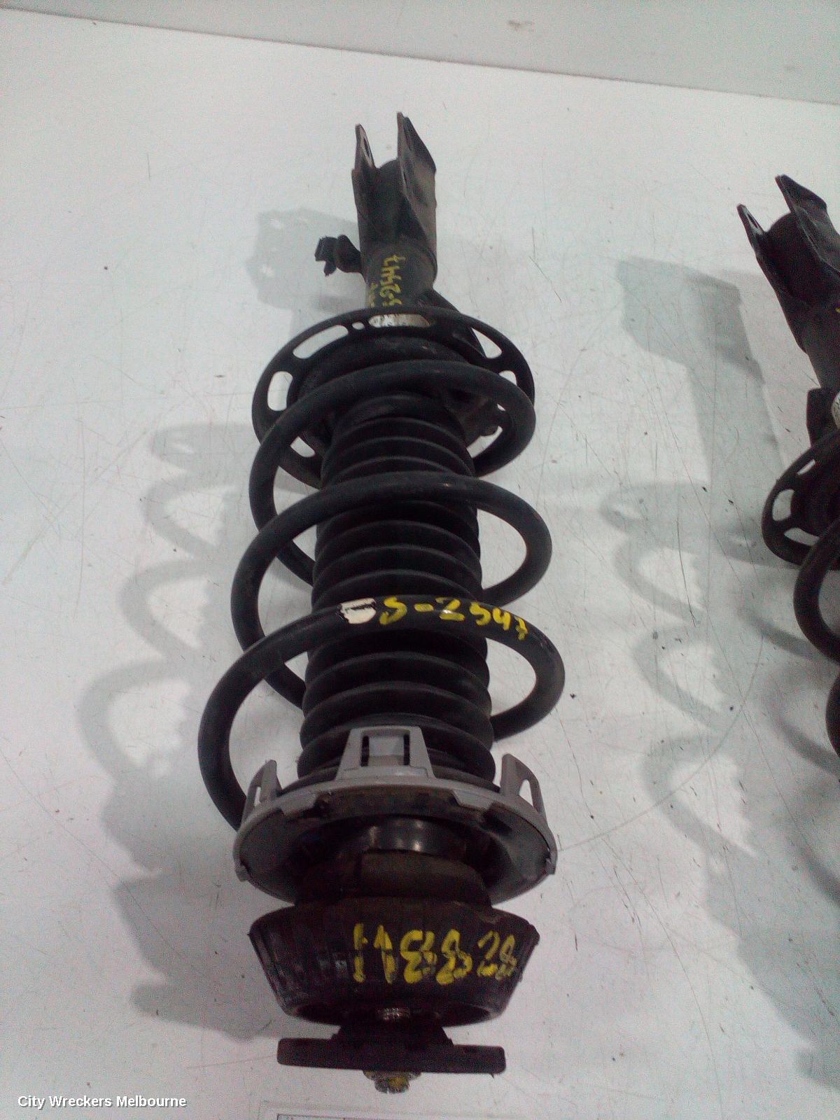 HONDA JAZZ LEFT FRONT STRUT, GD (VIN JHMGD), AUTO T/M TYPE, 10/2002 - 09/2004