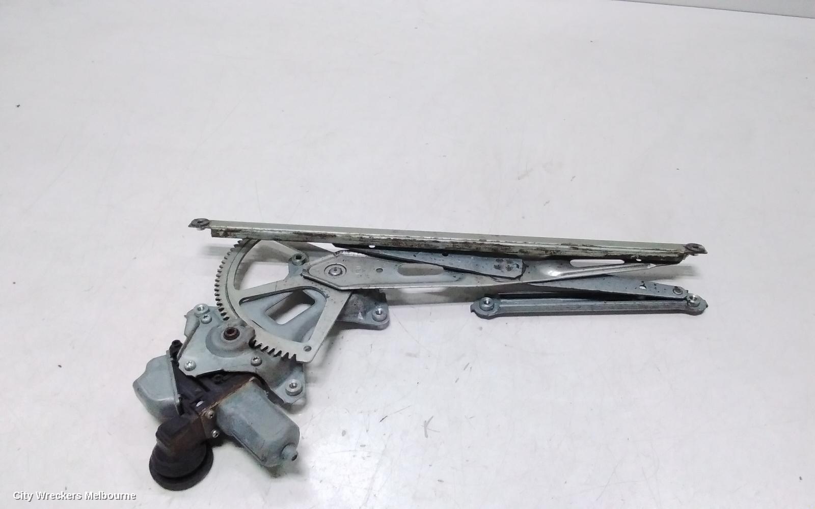 LEXUS IS250/IS250C RIGHT FRONT WINDOW REG/MOTOR, IS250/IS350/IS F, GSE20R/GSE21R/USE20R, 11/2005 - 06/2013