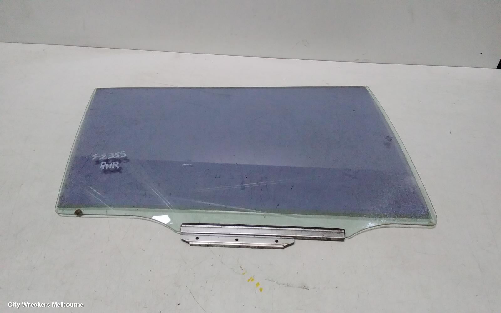 TOYOTA COROLLA RIGHT REAR DOOR WINDOW, ZZE122 (JAPAN-VIN JTD), WAGON, 12/2001 - 04/2007