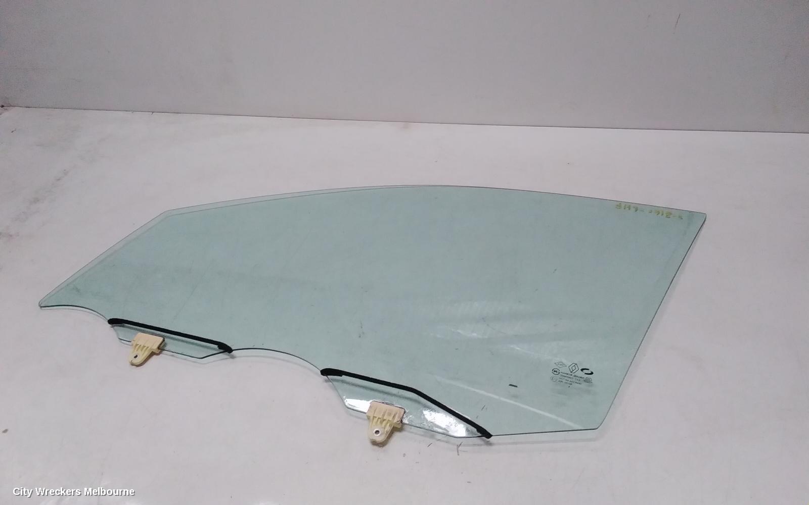 RENAULT KALEOS LEFT FRONT DOOR WINDOW, H45, WAGON, 09/2008 - 04/2016