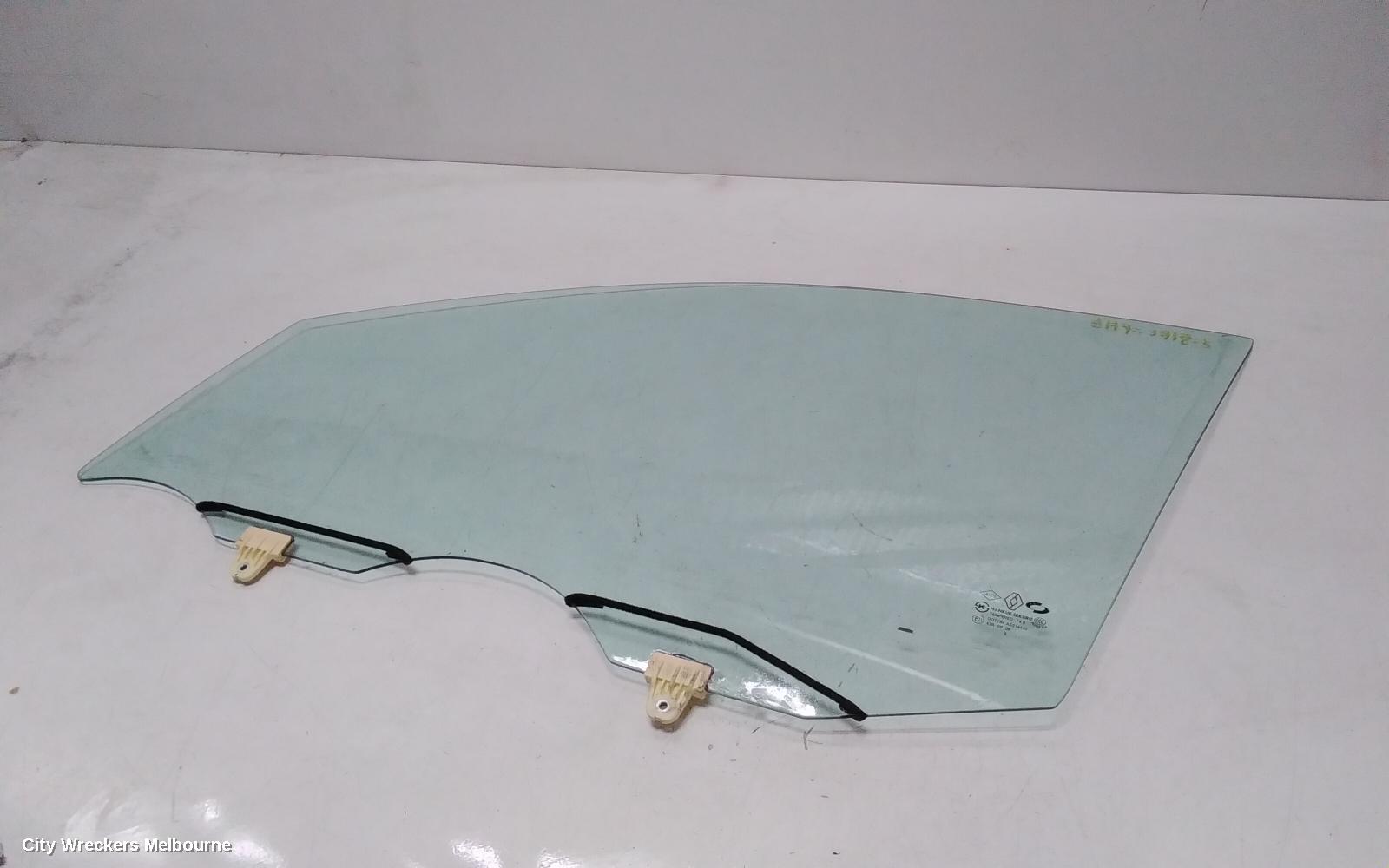 RENAULT KALEOS LEFT FRONT DOOR WINDOW, H45, WAGON, 09/2008 - 04/2016