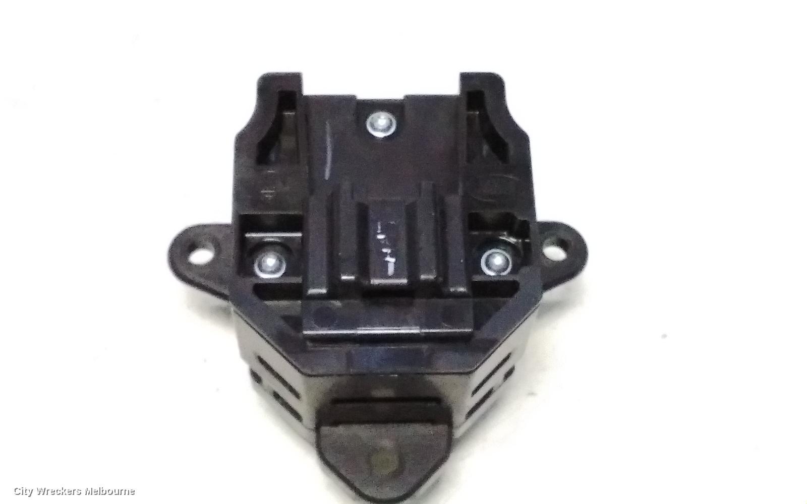 LAND ROVER RANGEROVER EVOQUE COMBINATION SWITCH, ELECT PARK SWITCH, L538, 11/2011 - 01/2019