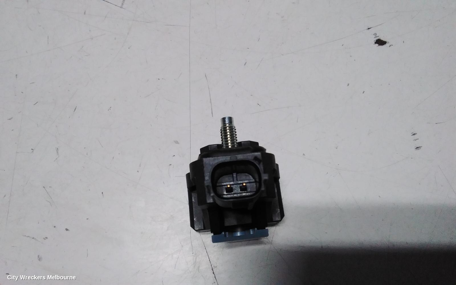 TOYOTA C-HR, GEN 1, 12/2016 - 09/2023, SENSOR CRASH PRESSURE 8983A-47010 : 118912