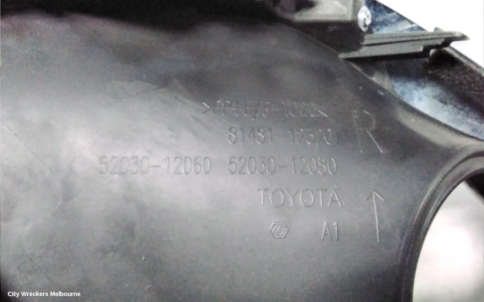 TOYOTA COROLLA RIGHT INDICATOR/FOG/SIDE, BUMPER FOGLAMP, ZRE182R/ZWE186R, HATCH, 03/2015 - 06/2018