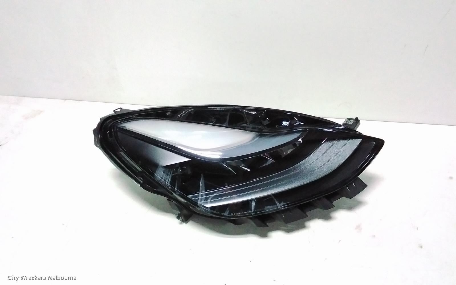 TESLA MODEL 3 RIGHT HEADLAMP, W/ LED TYPE, 1ST GEN, 09/2023 ONWARDS