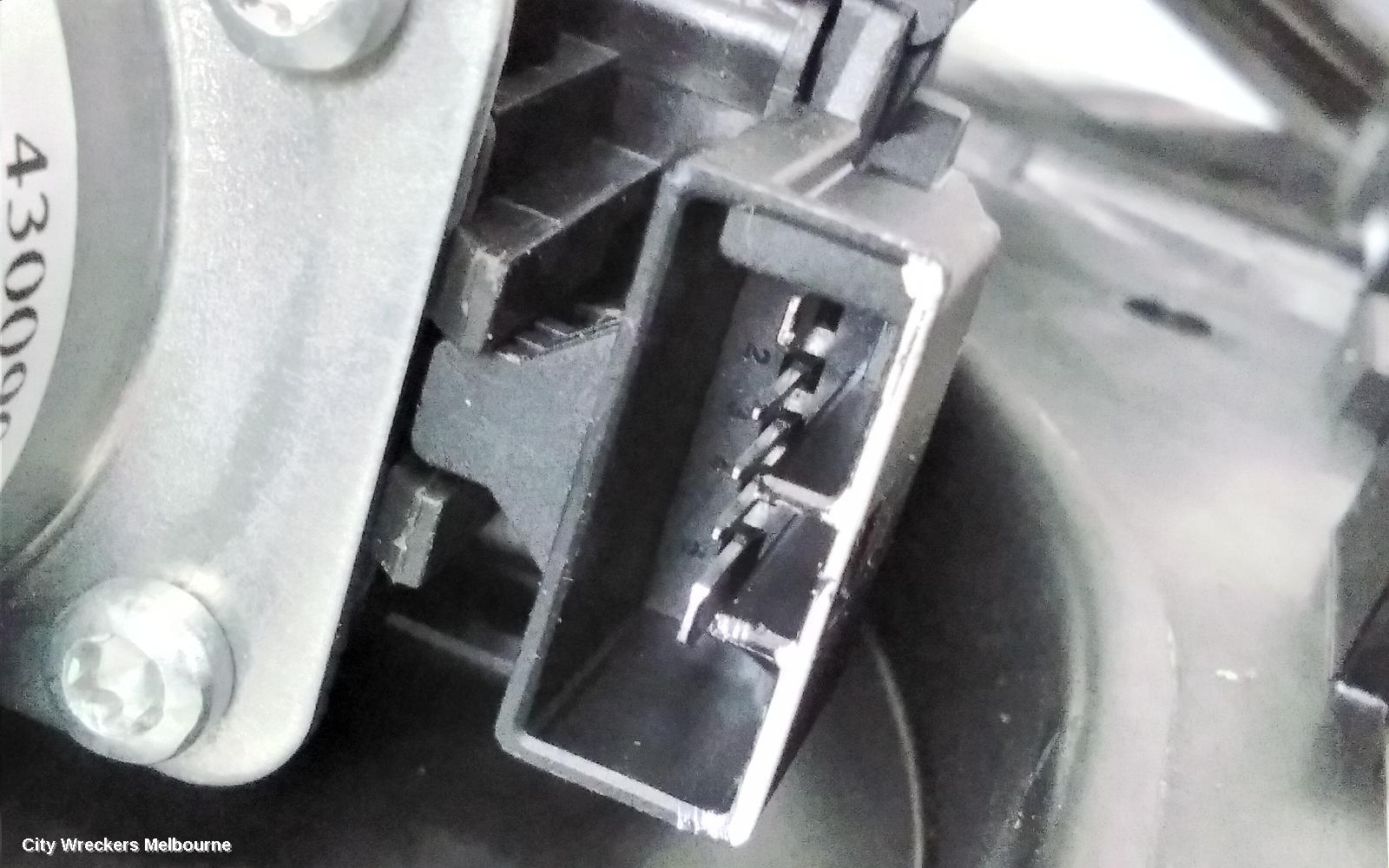 TESLA MODEL 3 RIGHT FRONT WINDOW REG/MOTOR, 1ST GEN, 06/2019 ONWARDS