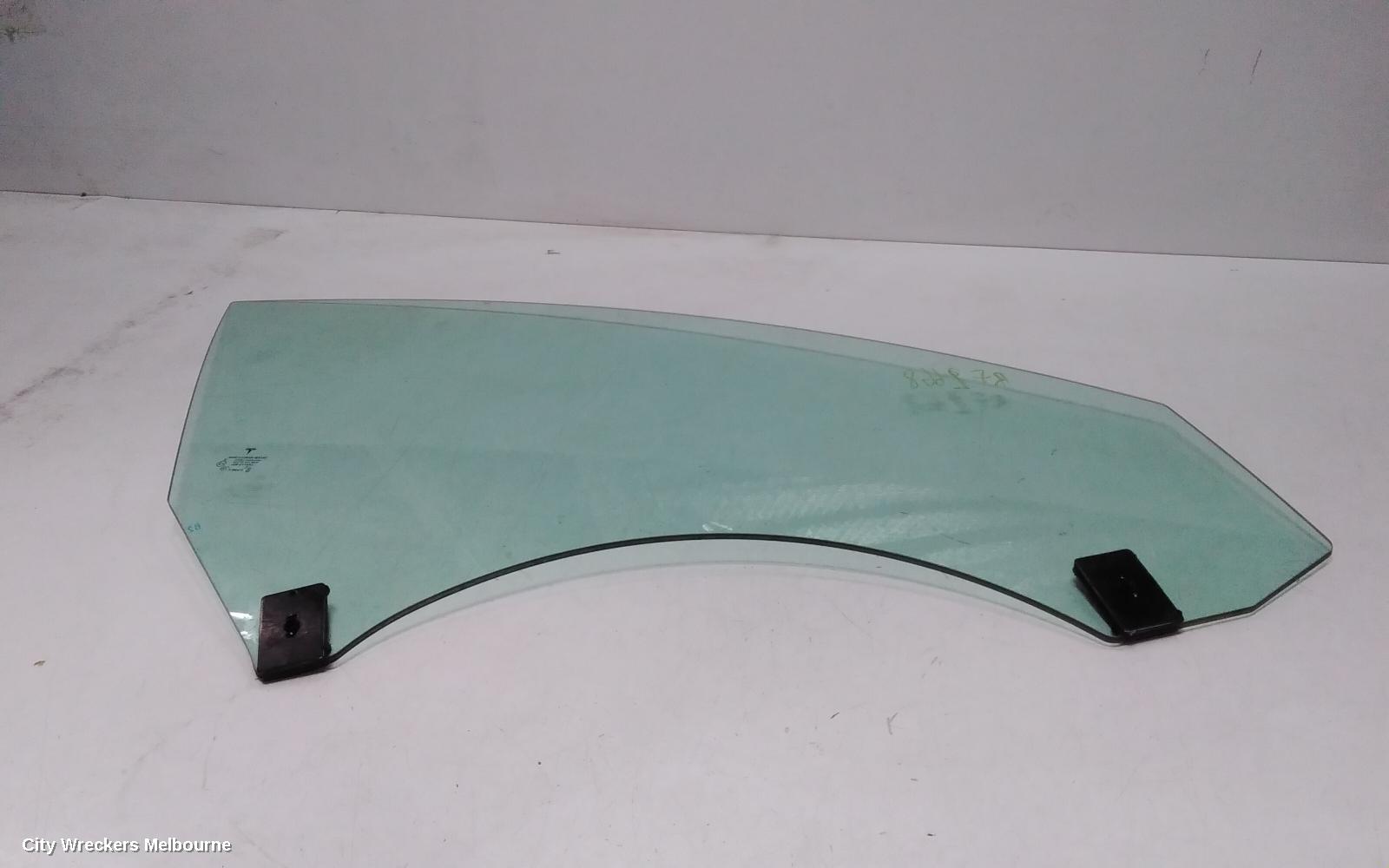 TESLA MODEL 3 RIGHT FRONT DOOR WINDOW, 1ST GEN, 06/2019 ONWARDS