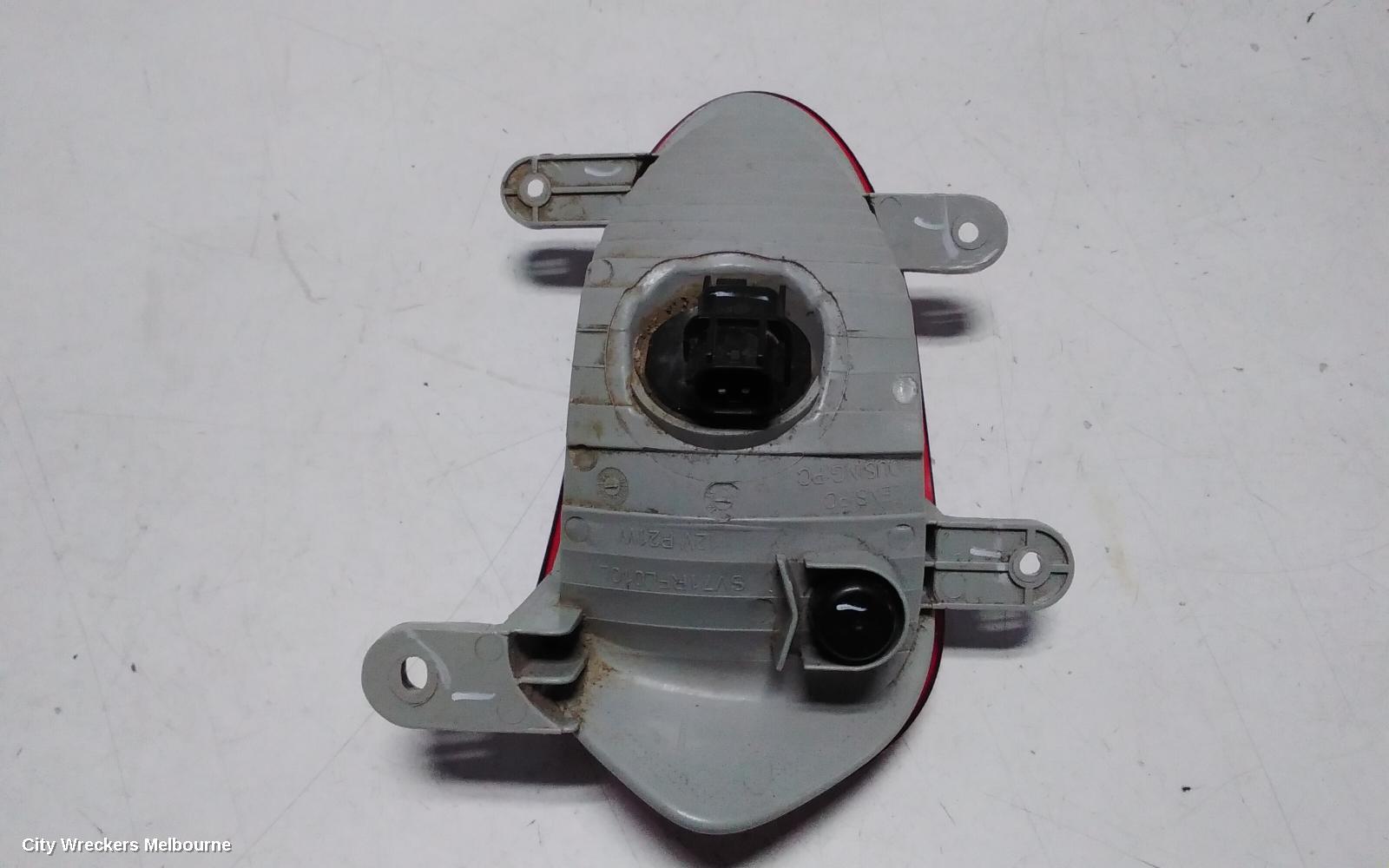 LDV G10 LEFT TAILLIGHT, SV7A/SV7C, WAGON/VAN, IN BUMPER FOG LAMP, TAILGATE TYPE, 04/2015 ONWARDS