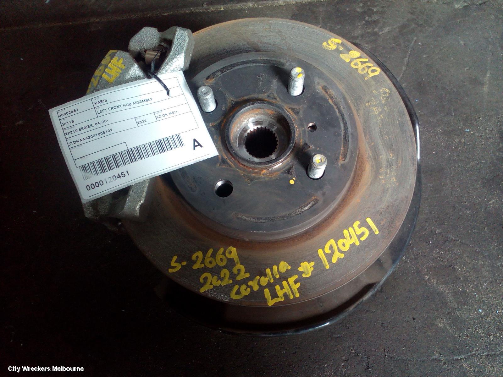 TOYOTA YARIS LEFT FRONT HUB ASSEMBLY, XP210 SERIES, 04/2020 ONWARDS