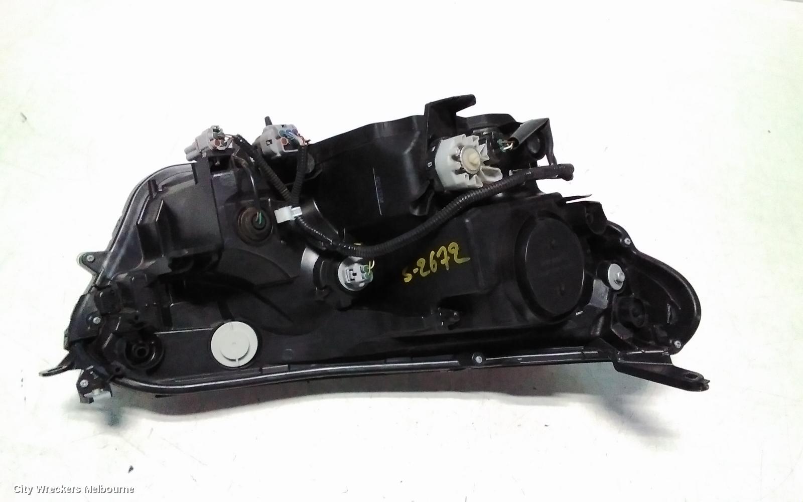 TOYOTA RAV4 LEFT HEADLAMP, XA40, LED TYPE, 10/2015 - 12/2018