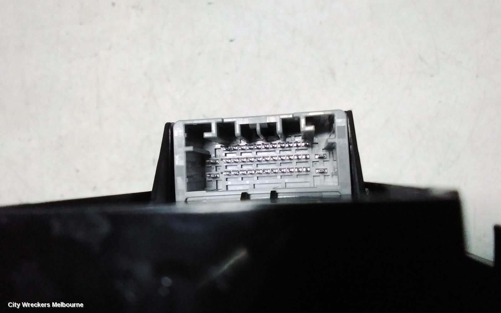 HONDA CIVIC PWR DR WIND SWITCH, RH FRONT (MASTER SWITCH), HATCH, AUTO FOLD TYPE, 10TH GEN, 05/2016 - 08/2021