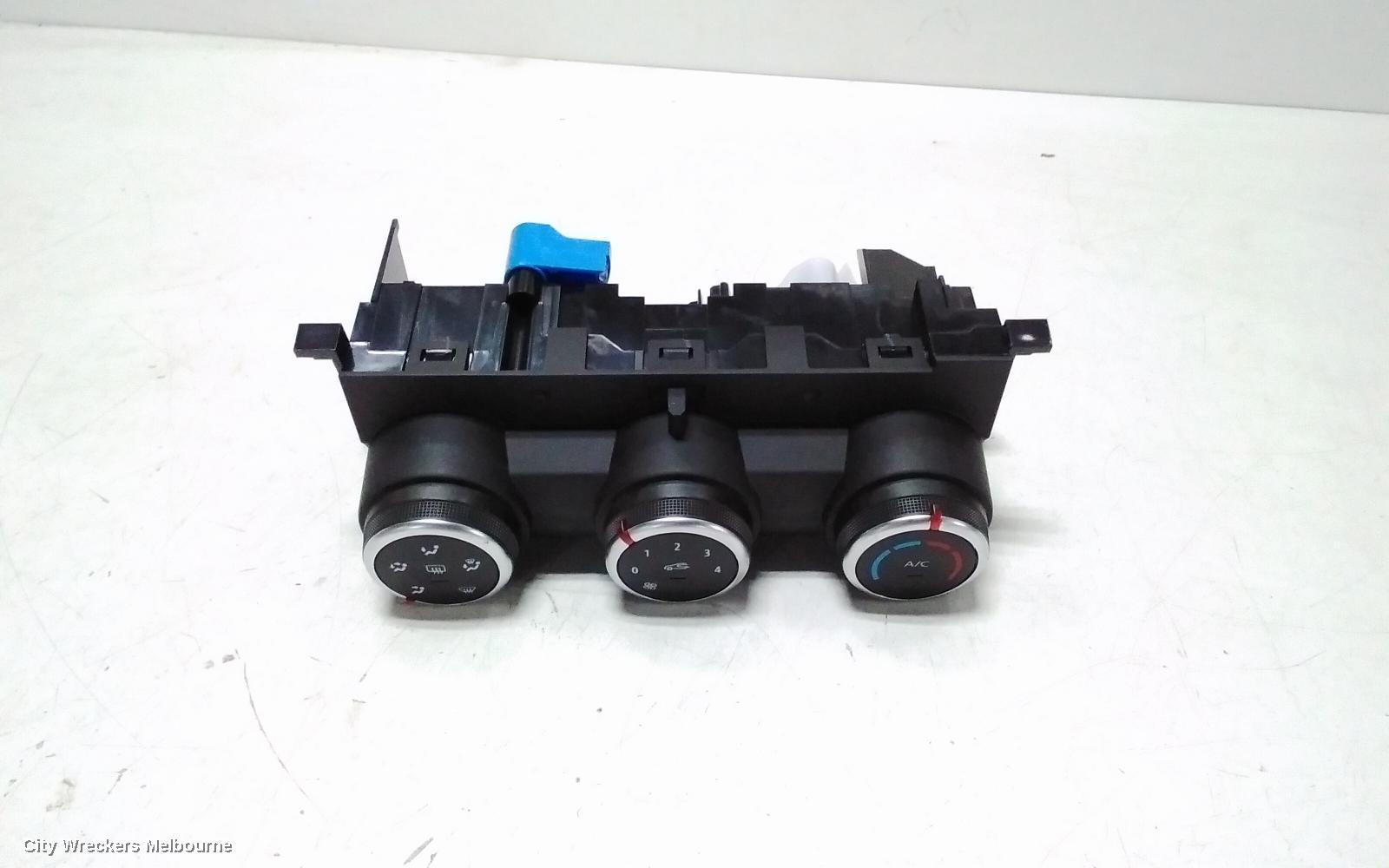 RENAULT TRAFIC HEATER/AC CONTROLS, NON CLIMATE CONTROL TYPE, X82, 01/2015 ONWARDS