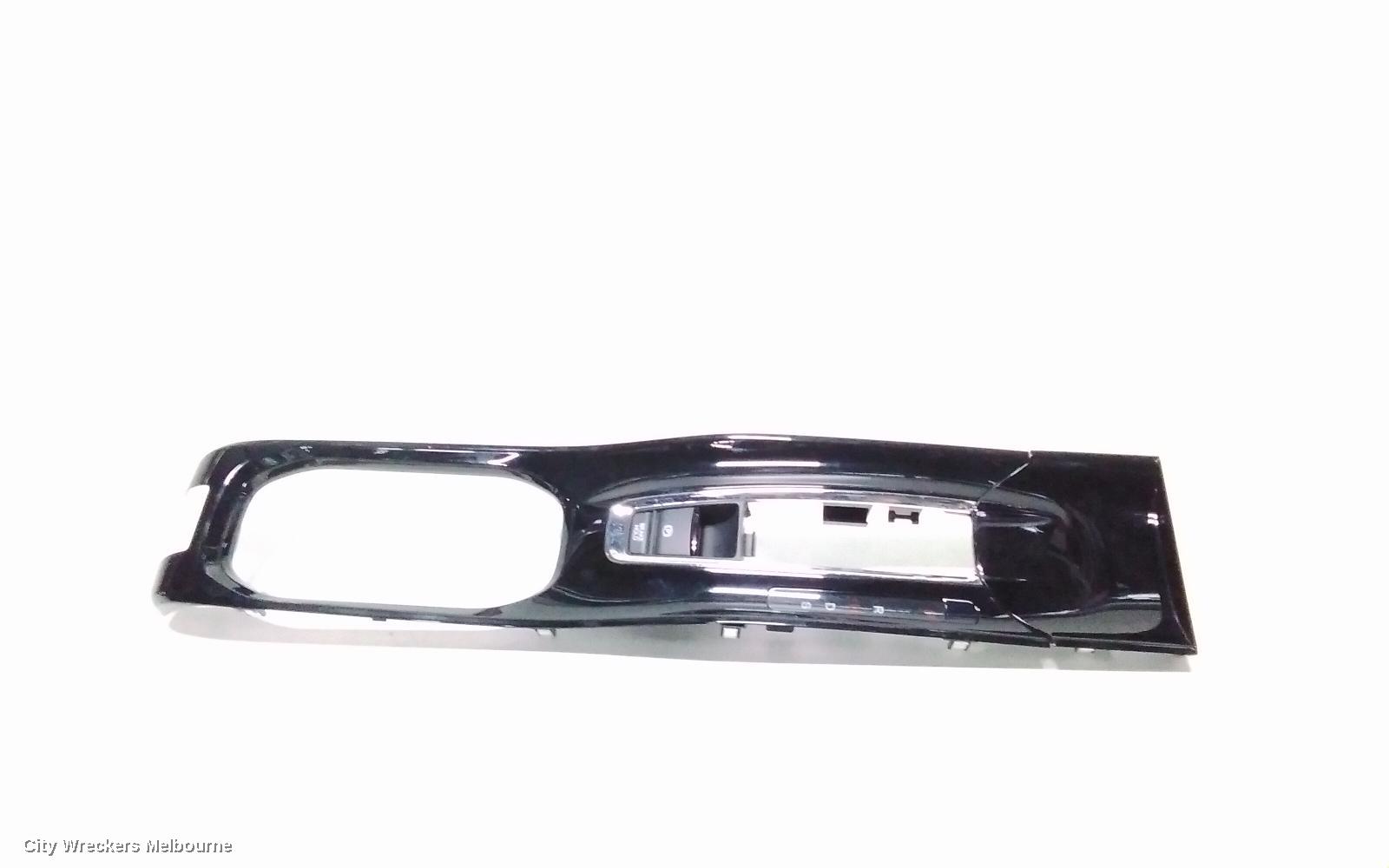 HONDA HRV ANTENNA, RU, 12/2014 - 10/2021