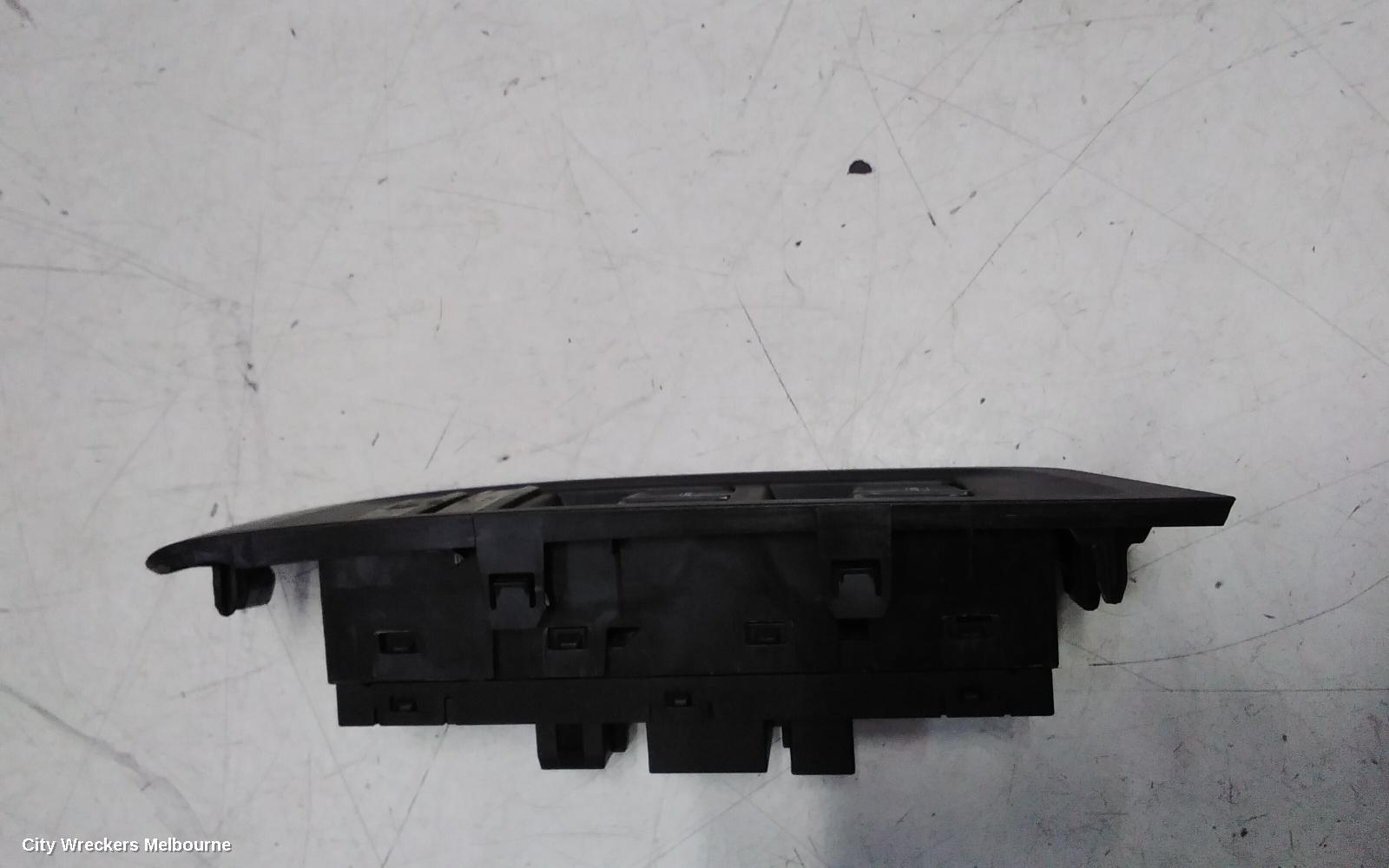 LDV T60 PWR DR WIND SWITCH, SK8C, RH FRONT (MASTER SWITCH), W/ BLACK INSERT, 08/2021 ONWARDS