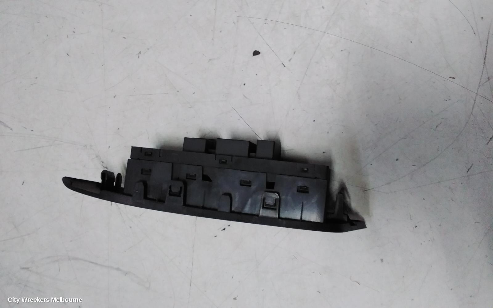 LDV T60 PWR DR WIND SWITCH, SK8C, RH FRONT (MASTER SWITCH), W/ BLACK INSERT, 08/2021 ONWARDS