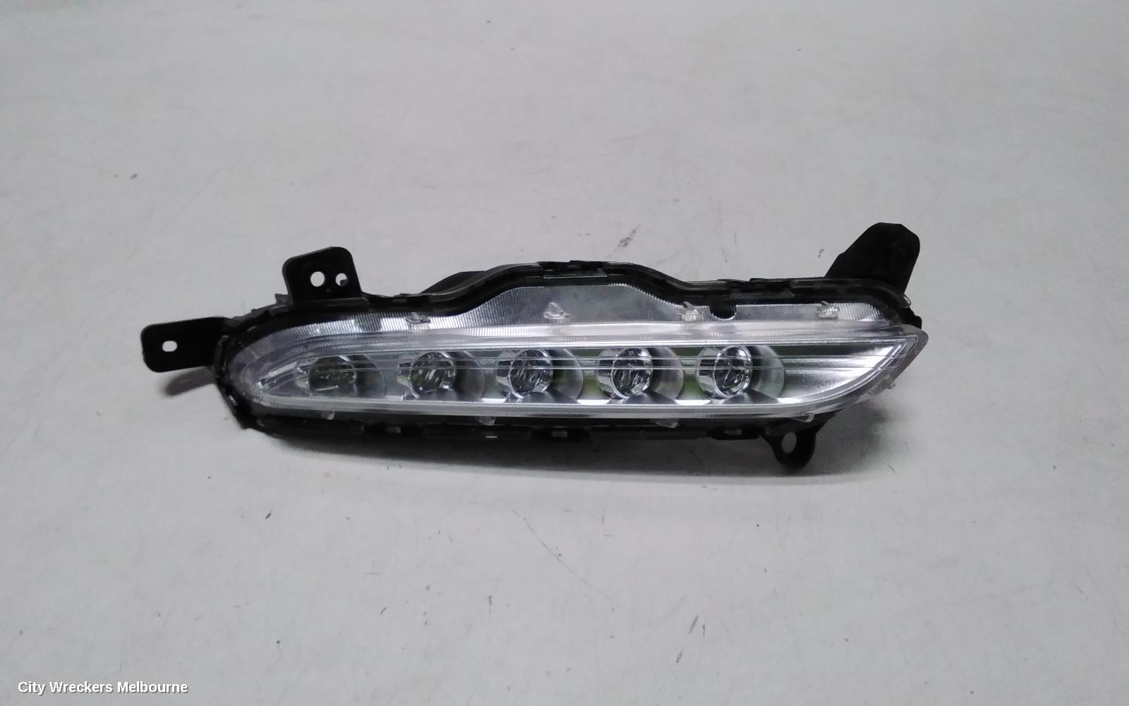 HYUNDAI TUCSON LEFT INDICATOR/FOG/SIDE, DAYTIME RUNNING LAMP, TL, KOREAN BUILT (VIN KMHJ), 07/2015 - 06/2018