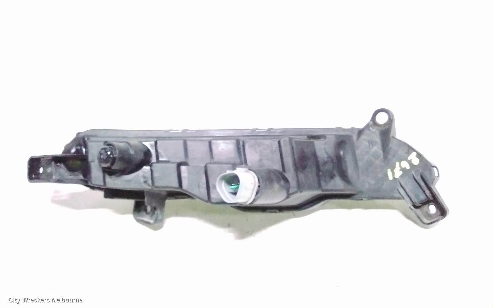 HYUNDAI TUCSON LEFT INDICATOR/FOG/SIDE, DAYTIME RUNNING LAMP, TL, KOREAN BUILT (VIN KMHJ), 07/2015 - 06/2018