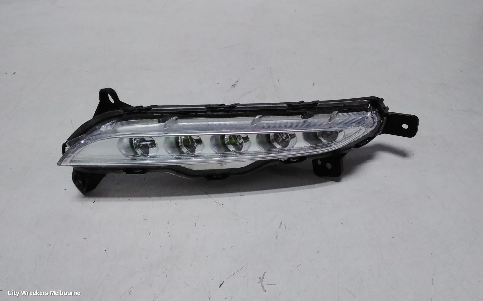 HYUNDAI TUCSON LEFT INDICATOR/FOG/SIDE, DAYTIME RUNNING LAMP, TL, KOREAN BUILT (VIN KMHJ), 07/2015 - 06/2018