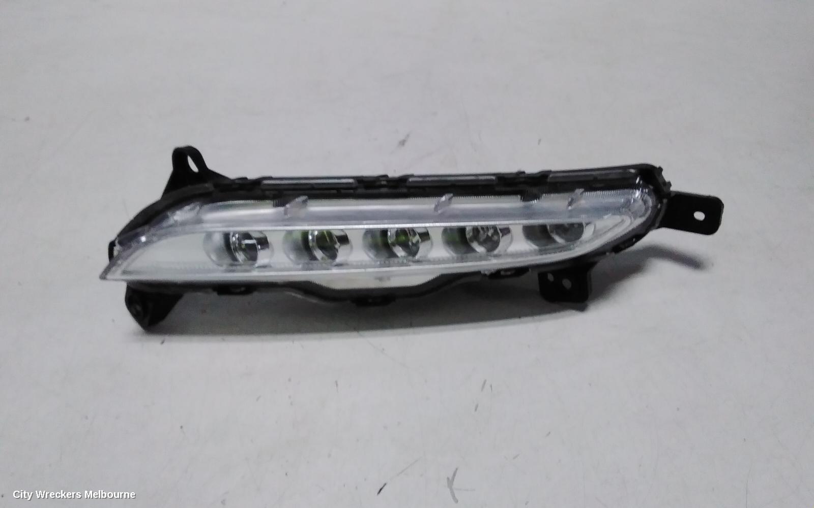 HYUNDAI TUCSON LEFT INDICATOR/FOG/SIDE, DAYTIME RUNNING LAMP, TL, KOREAN BUILT (VIN KMHJ), 07/2015 - 06/2018