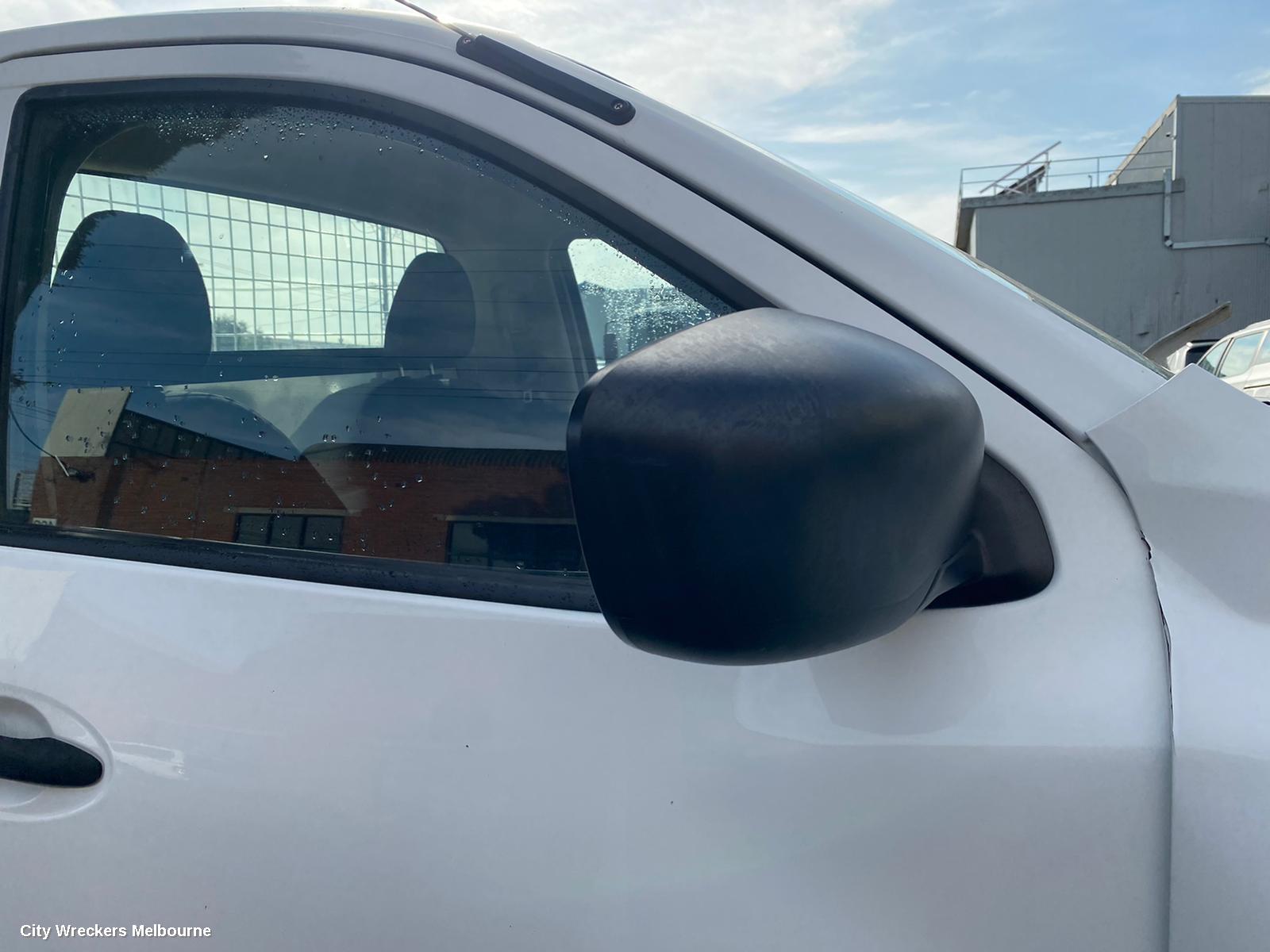 NISSAN NAVARA LEFT FRONT WINDOW REG/MOTOR, NP300, 05/2015 ONWARDS