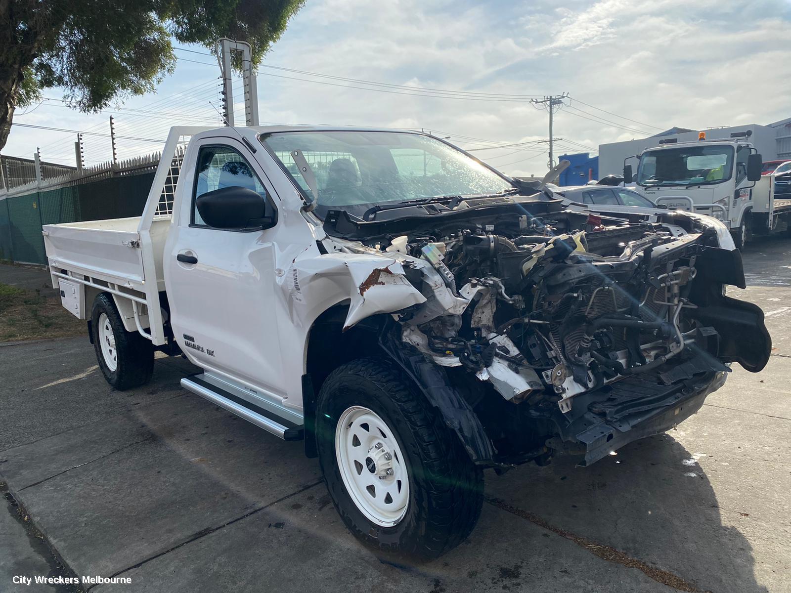 NISSAN NAVARA LEFT FRONT WINDOW REG/MOTOR, NP300, 05/2015 ONWARDS