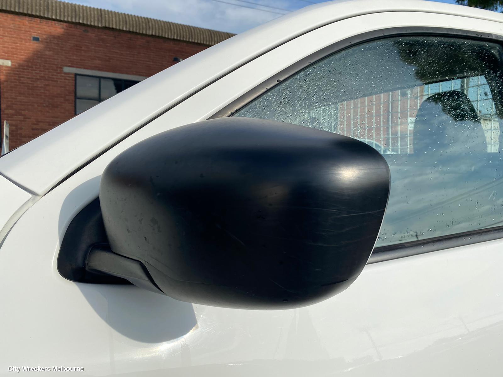 NISSAN NAVARA LEFT FRONT WINDOW REG/MOTOR, NP300, 05/2015 ONWARDS