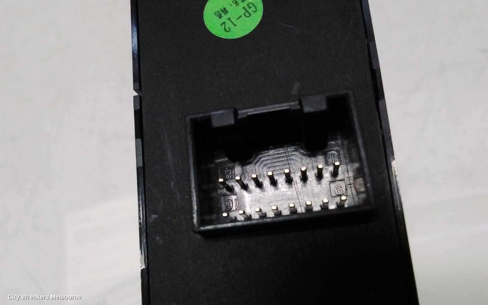 LDV DELIVER 9, DOOR MIRROR SWITCH, 07/2020 ONWARDS