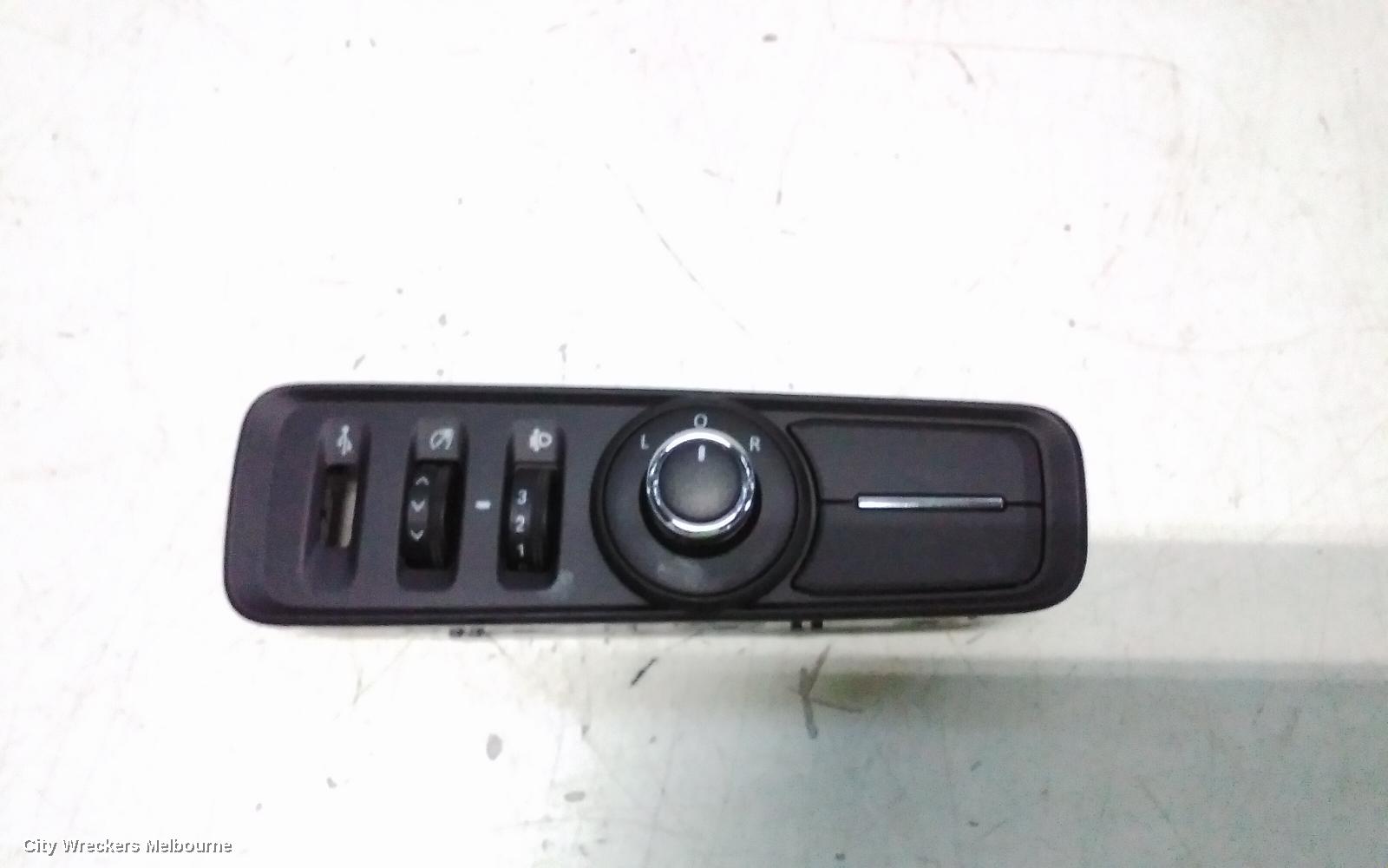 LDV DELIVER 9, DOOR MIRROR SWITCH, 07/2020 ONWARDS