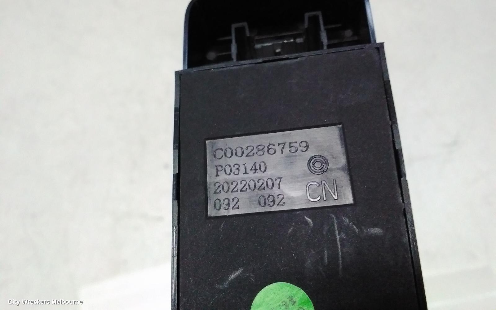 LDV DELIVER 9, DOOR MIRROR SWITCH, 07/2020 ONWARDS