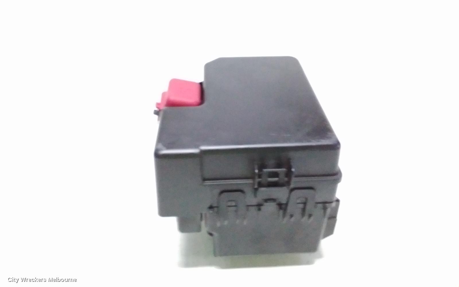 LDV DELIVER 9 FUSE BOX, FUSE BOX, ENGINE BAY, 07/2020 ONWARDS