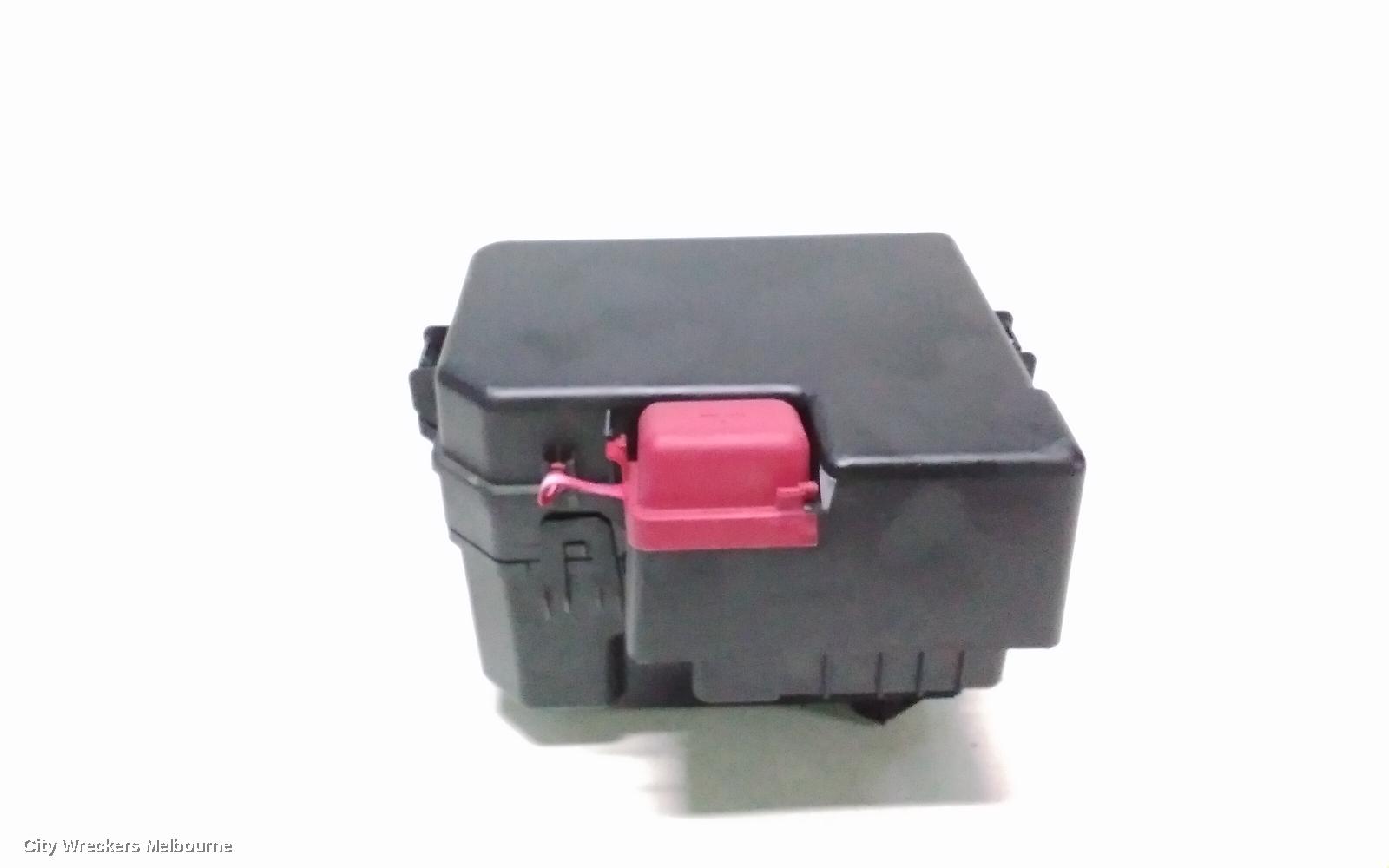 LDV DELIVER 9 FUSE BOX, FUSE BOX, ENGINE BAY, 07/2020 ONWARDS