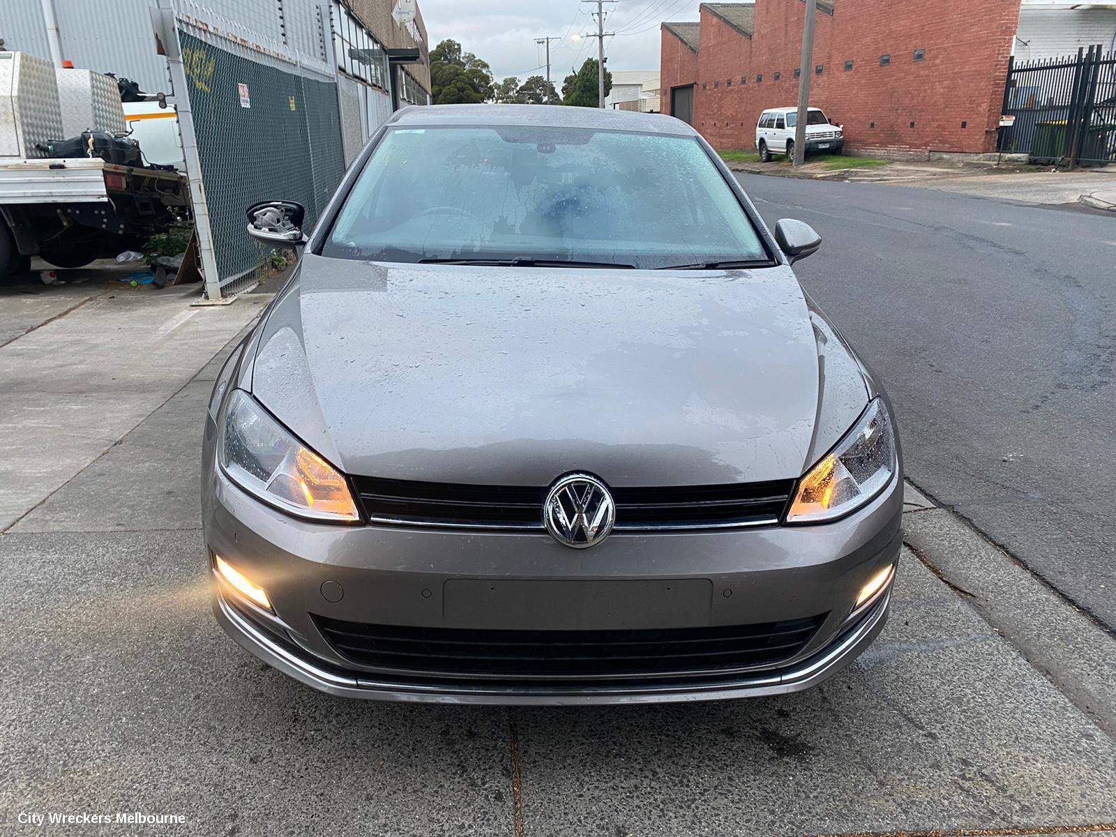 VOLKSWAGEN GOLF RADIO/CD/DVD/SAT/TV, SAT NAV TOUCHSCREEN, GEN 7, 03/2013 - 03/2017