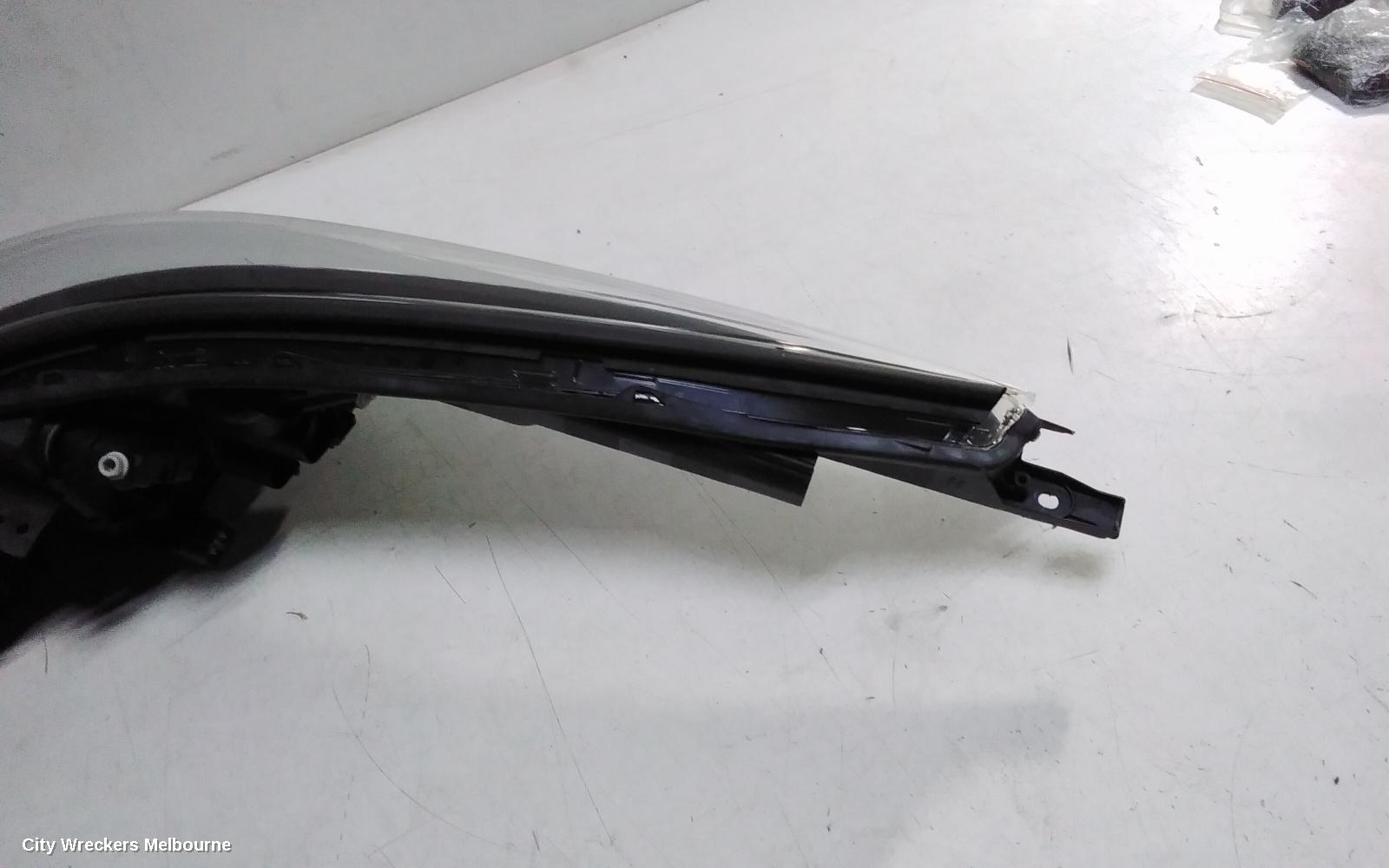 TOYOTA C-HR RIGHT HEADLAMP, GEN 1, HALOGEN TYPE, 10/2019 ONWARDS