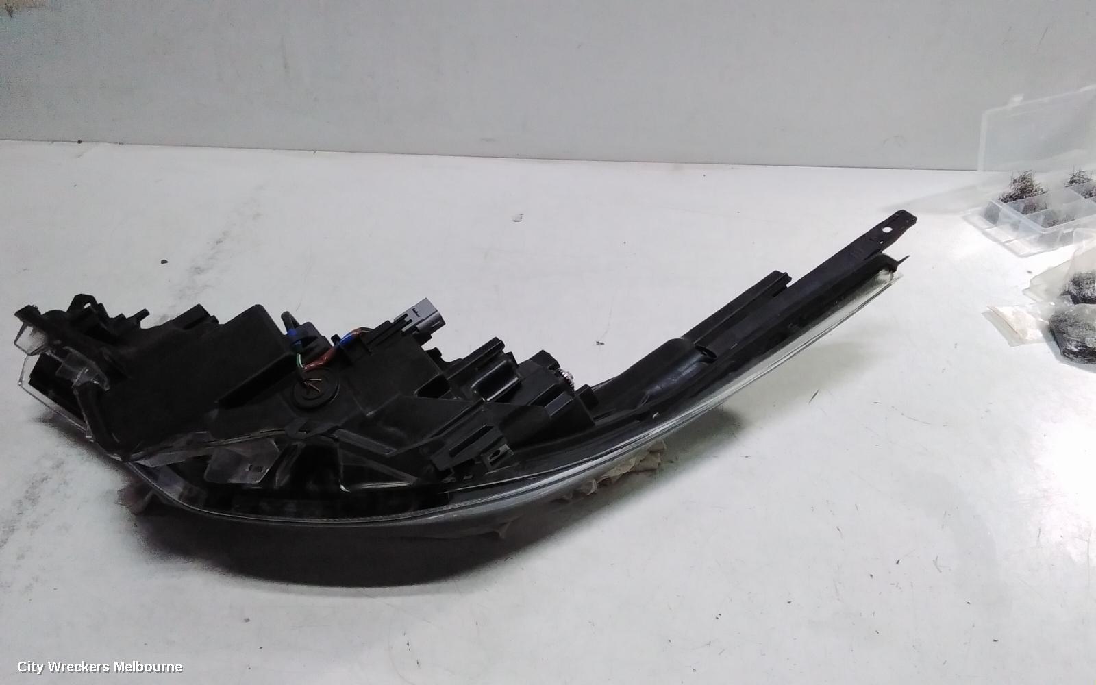 TOYOTA C-HR RIGHT HEADLAMP, GEN 1, HALOGEN TYPE, 10/2019 ONWARDS