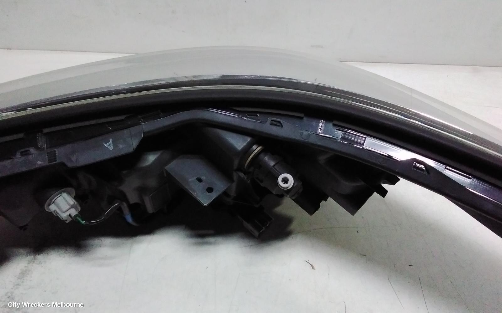 TOYOTA C-HR RIGHT HEADLAMP, GEN 1, HALOGEN TYPE, 10/2019 ONWARDS