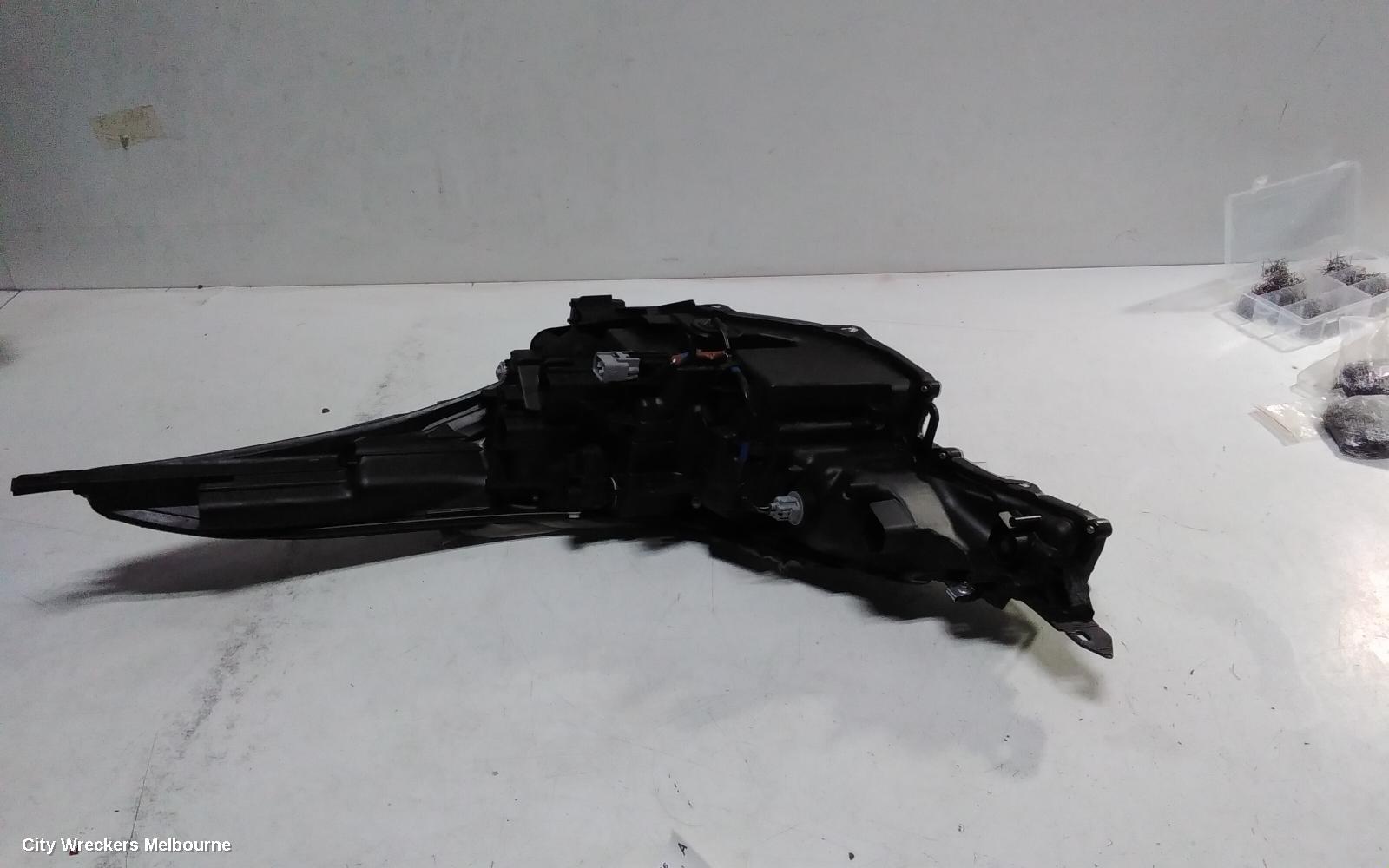 TOYOTA C-HR RIGHT HEADLAMP, GEN 1, HALOGEN TYPE, 10/2019 ONWARDS