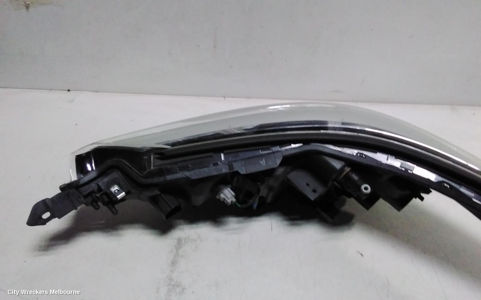 TOYOTA C-HR RIGHT HEADLAMP, GEN 1, HALOGEN TYPE, 10/2019 ONWARDS