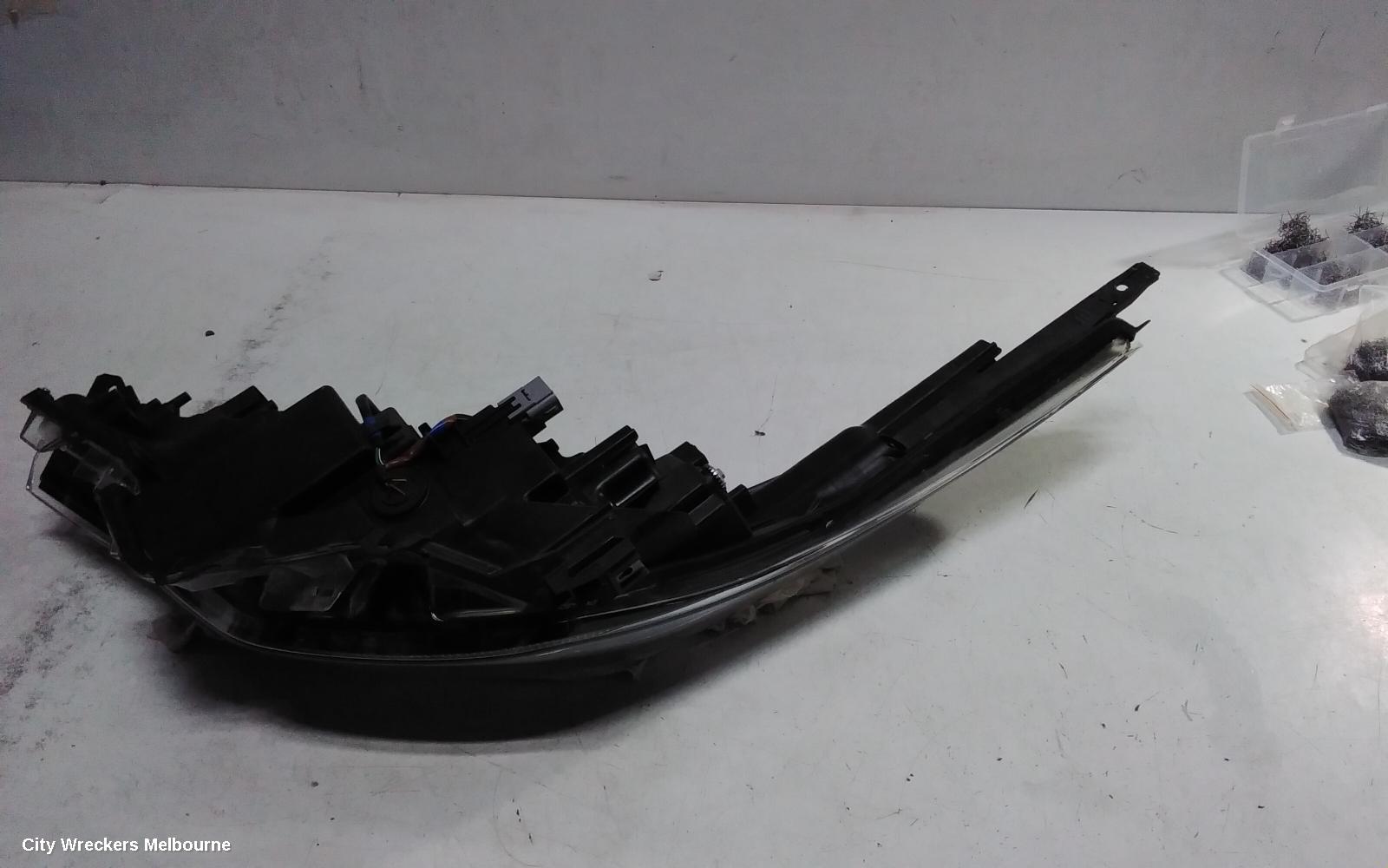 TOYOTA C-HR RIGHT HEADLAMP, GEN 1, HALOGEN TYPE, 10/2019 ONWARDS