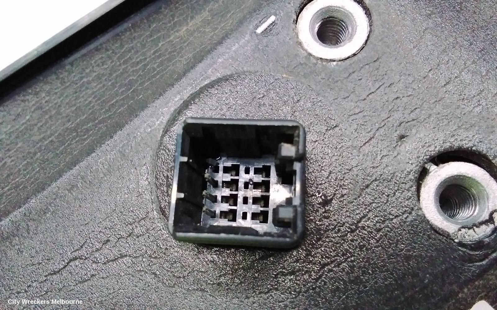 HYUNDAI GETZ RIGHT DOOR MIRROR, TB, 3DR/5DR HATCH, POWER, COLOUR CODED, 09/2002 - 09/2011