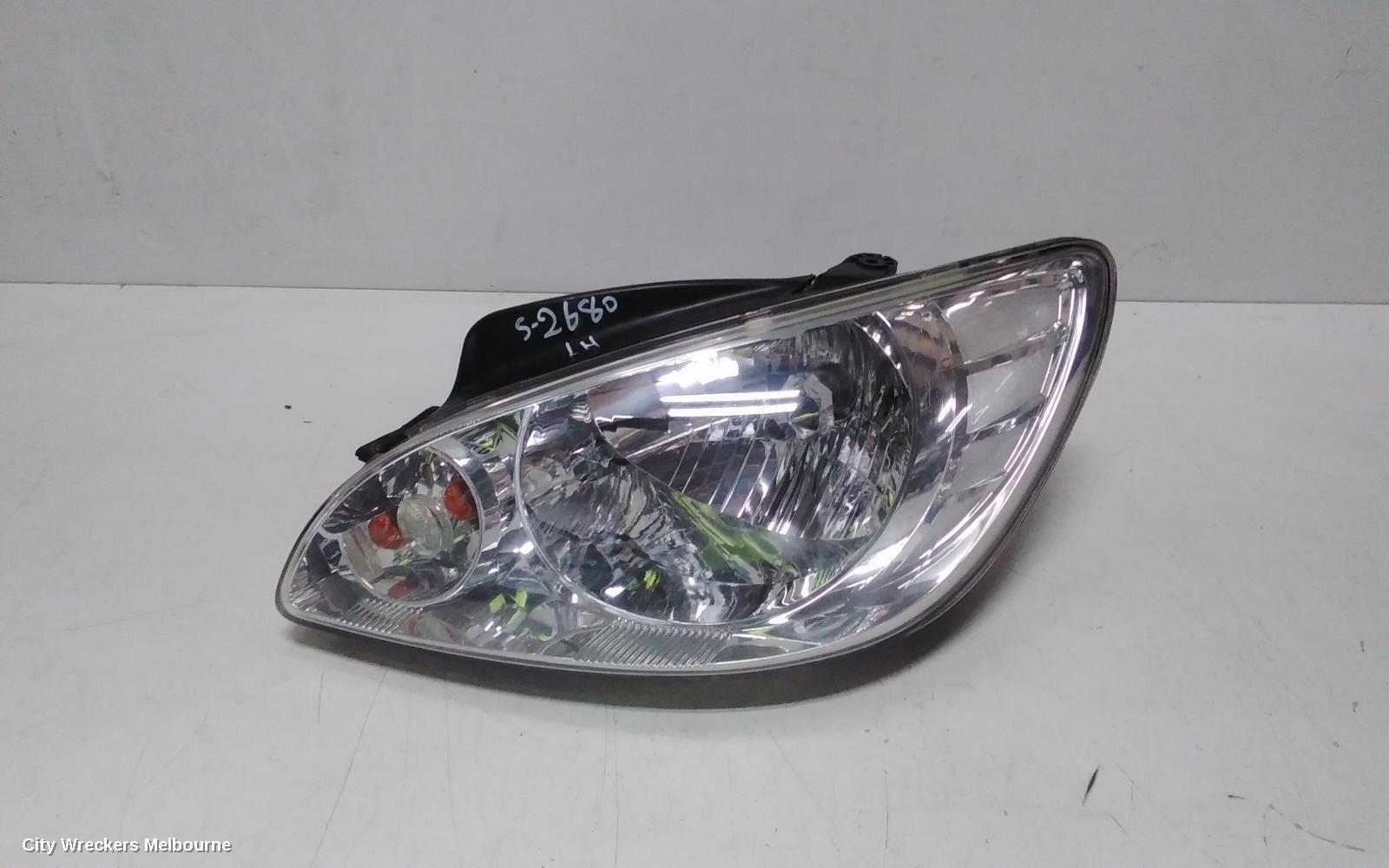 HYUNDAI GETZ RIGHT HEADLAMP, TB, HAZZLE TYPE, 07/2007 - 09/2011