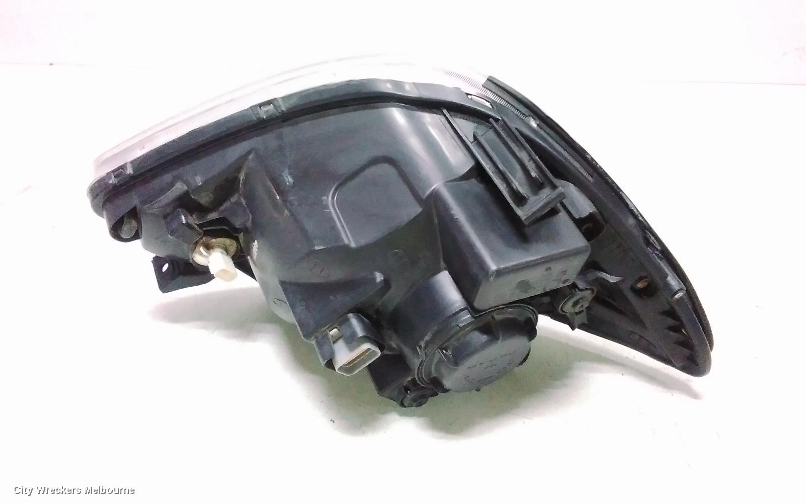 HYUNDAI GETZ RIGHT HEADLAMP, TB, HAZZLE TYPE, 07/2007 - 09/2011