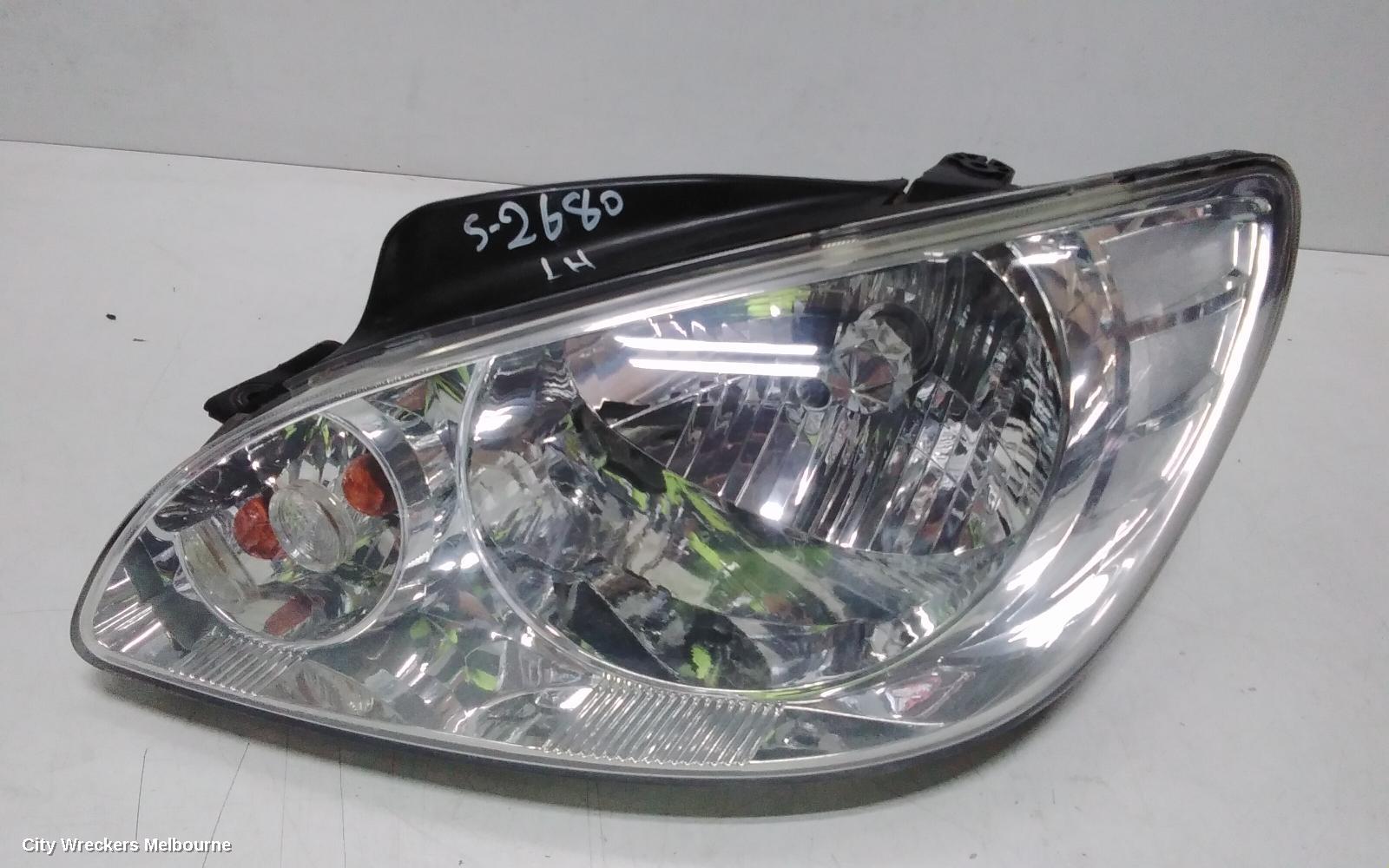HYUNDAI GETZ RIGHT HEADLAMP, TB, HAZZLE TYPE, 07/2007 - 09/2011
