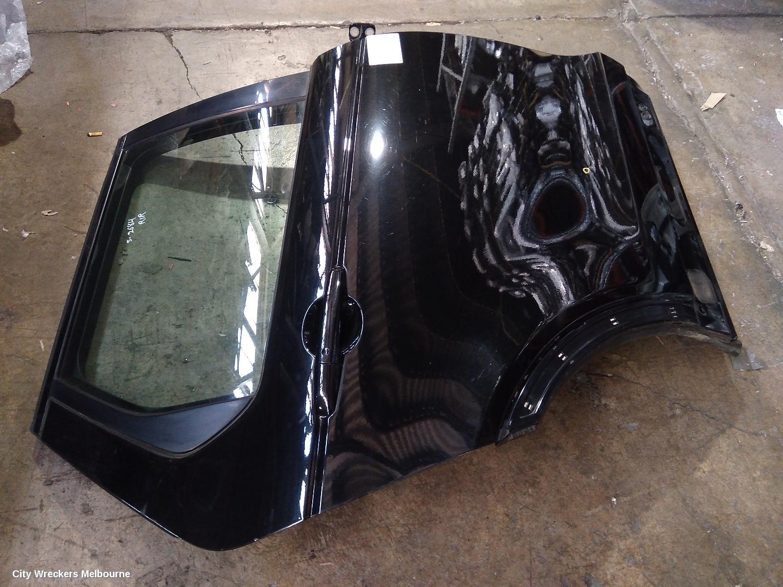 LAND ROVER DISCOVERY SPORT RIGHT REAR DOOR, L550, 01/2015 ONWARDS