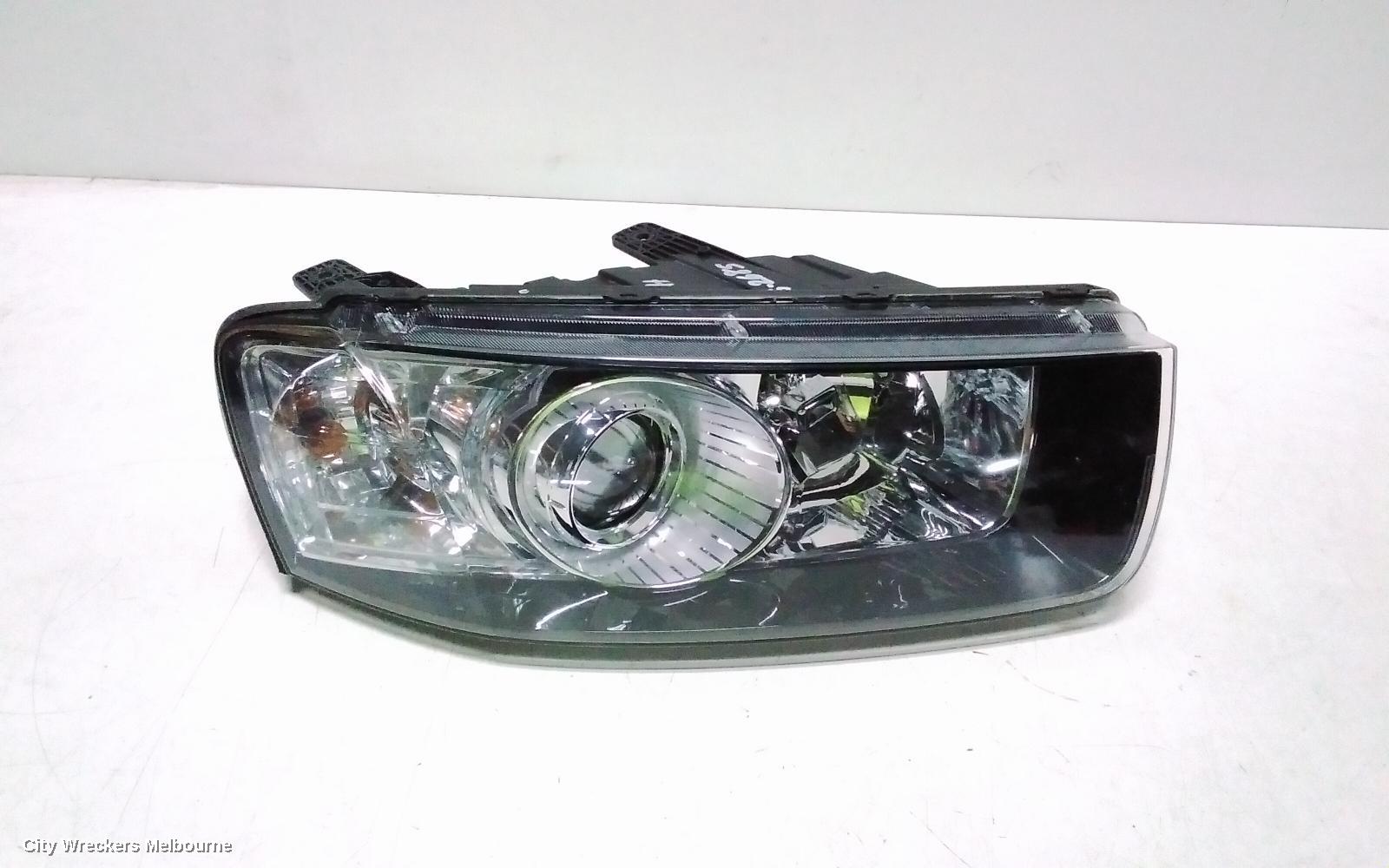 HOLDEN CAPTIVA RIGHT HEADLAMP, CG, CAPTIVA 7 (4TH VIN = C), BLACK SURROUND, 01/2011 - 09/2015