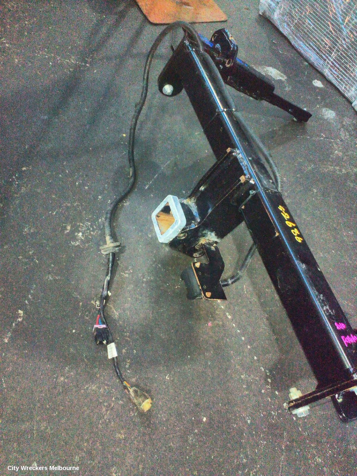 SUBARU FORESTER TOWBAR, GENUINE, 02/2008 - 12/2012