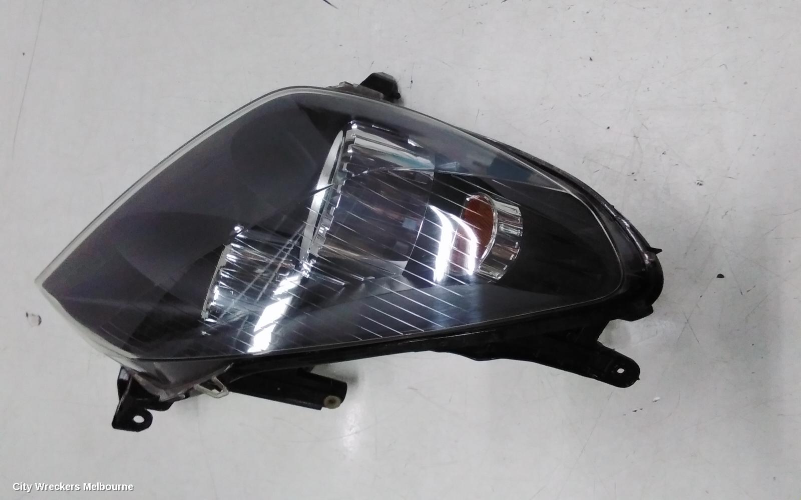 HOLDEN ASTRA RIGHT HEADLAMP, AH, BLACK INSERT TYPE, 10/2004 - 08/2009