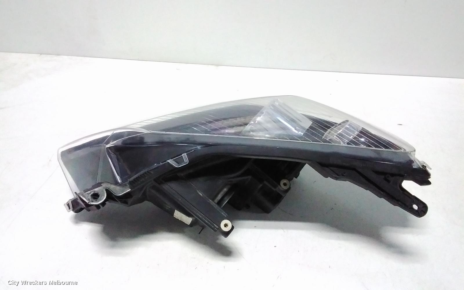 HOLDEN ASTRA RIGHT HEADLAMP, AH, BLACK INSERT TYPE, 10/2004 - 08/2009