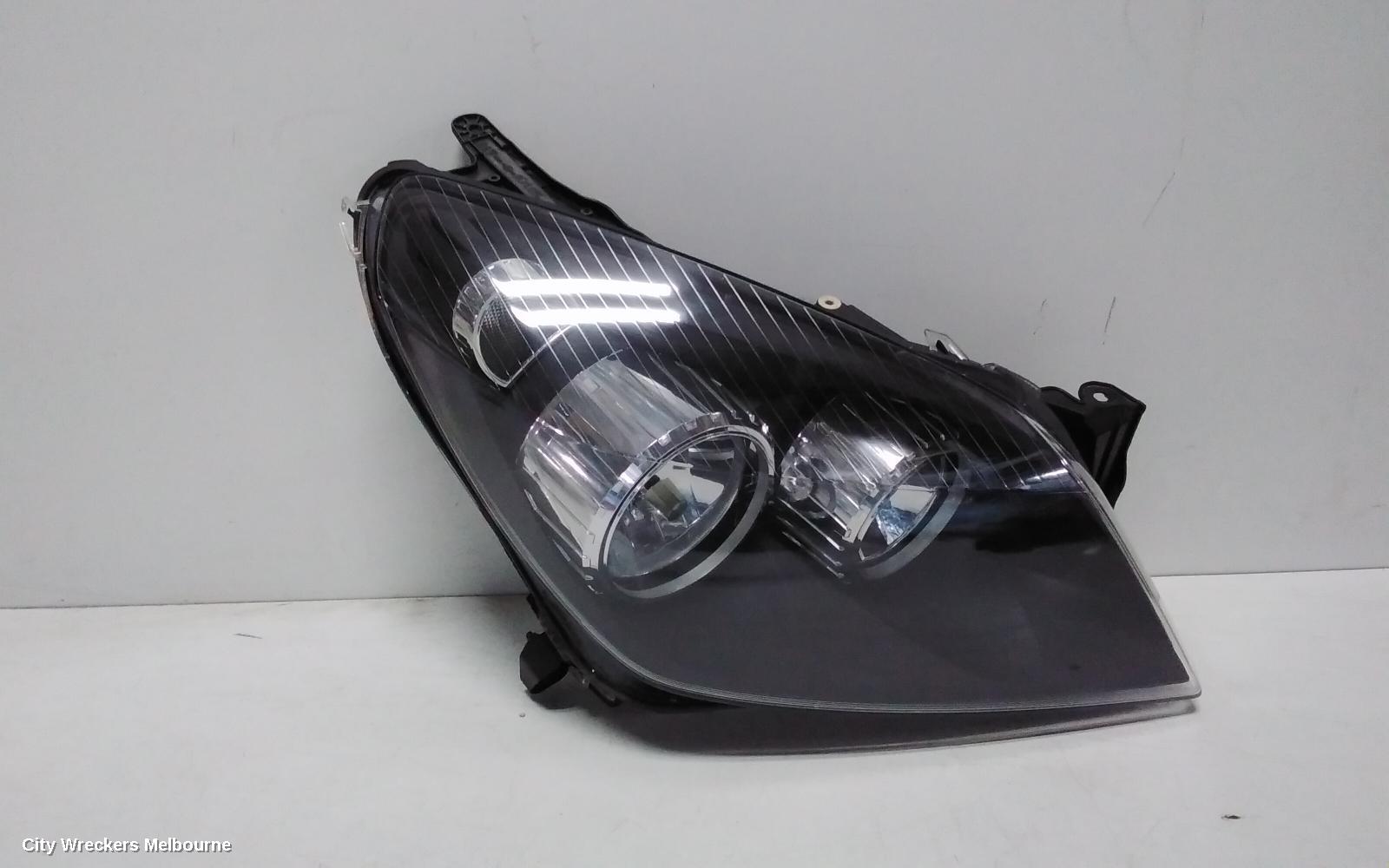HOLDEN ASTRA RIGHT HEADLAMP, AH, BLACK INSERT TYPE, 10/2004 - 08/2009