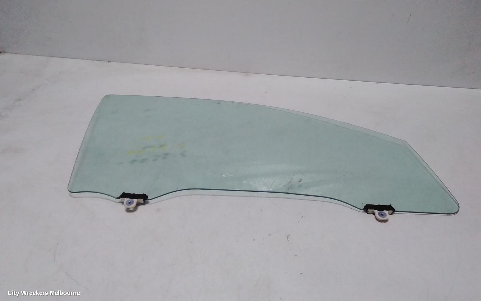 MITSUBISHI ASX RIGHT FRONT DOOR WINDOW, XA-XD, 05/2010 ONWARDS